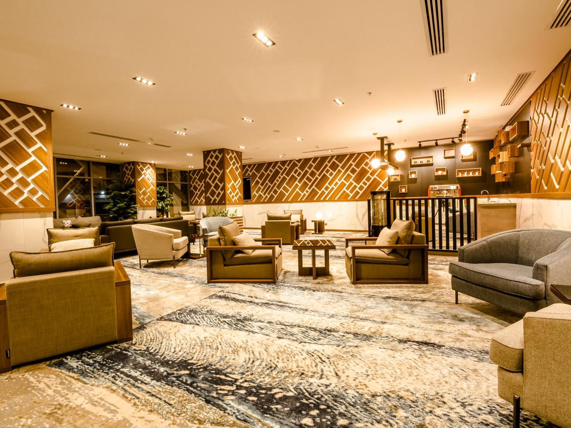 White Diamond Hotel Sari Джеда Екстериор снимка