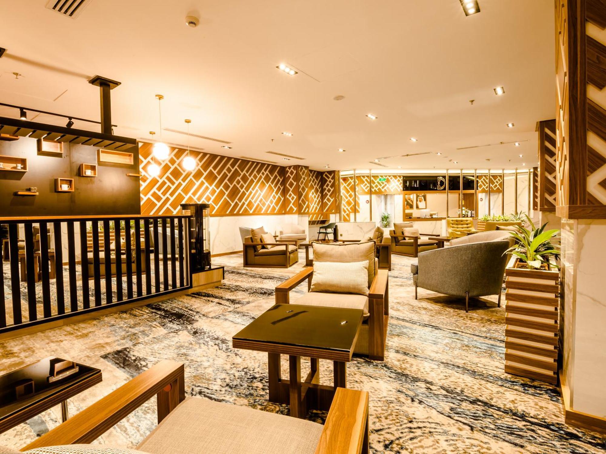 White Diamond Hotel Sari Джеда Екстериор снимка