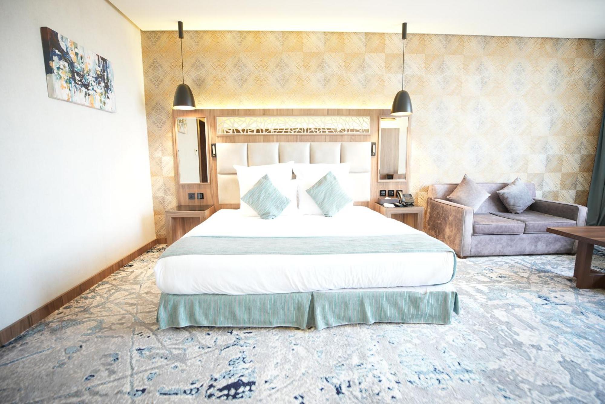 White Diamond Hotel Sari Джеда Екстериор снимка