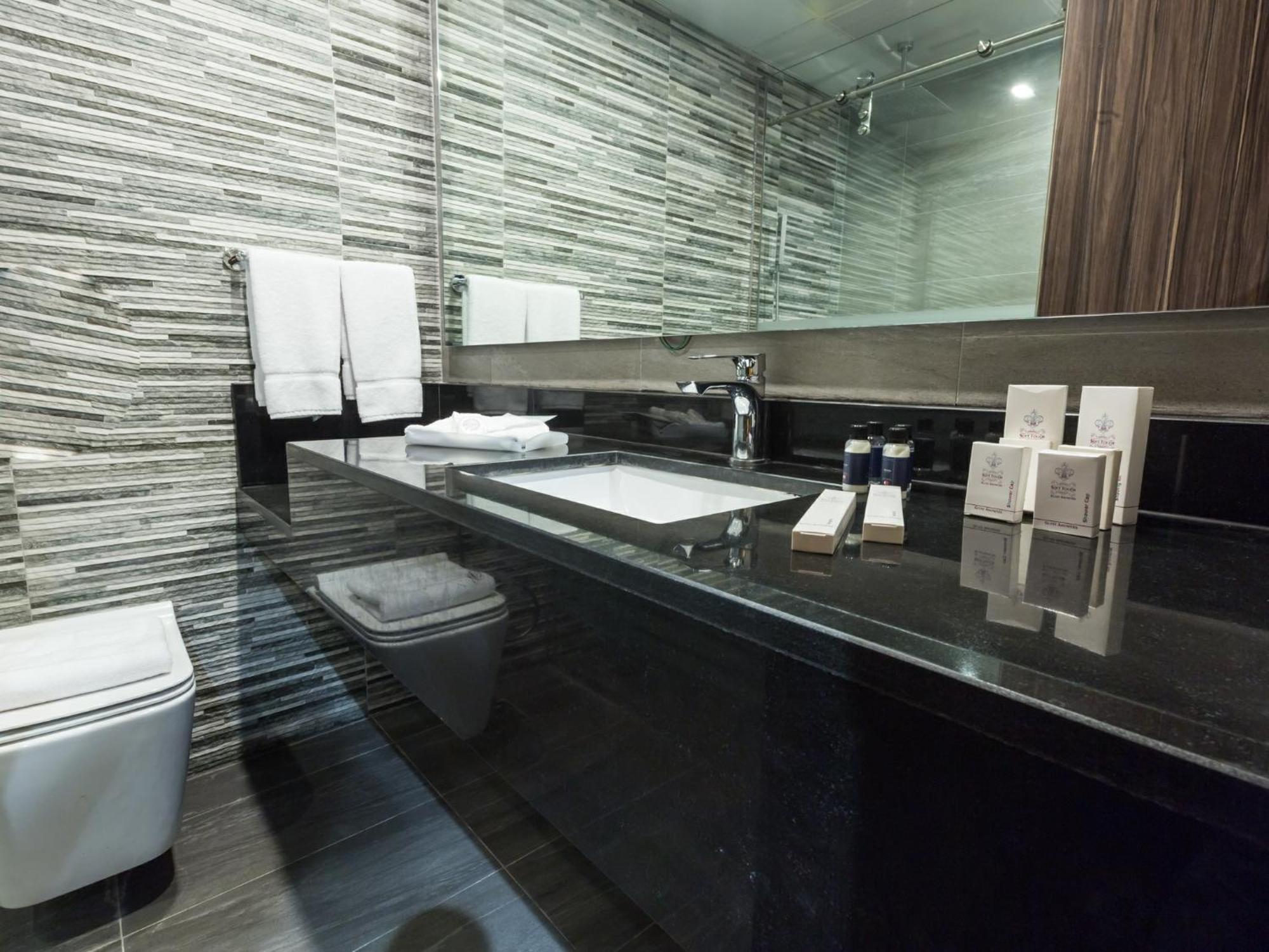 White Diamond Hotel Sari Джеда Стая снимка